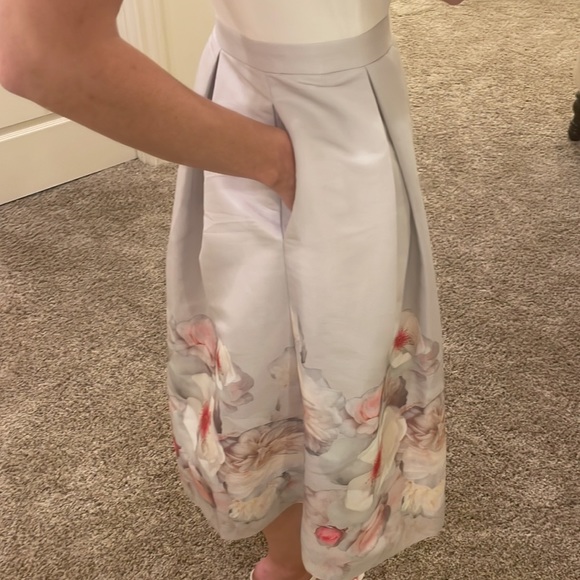 Ted Baker Gilith Chelsea Bow Shoulder Grey Dress Size TB 2, US 6 - Picture 4 of 10